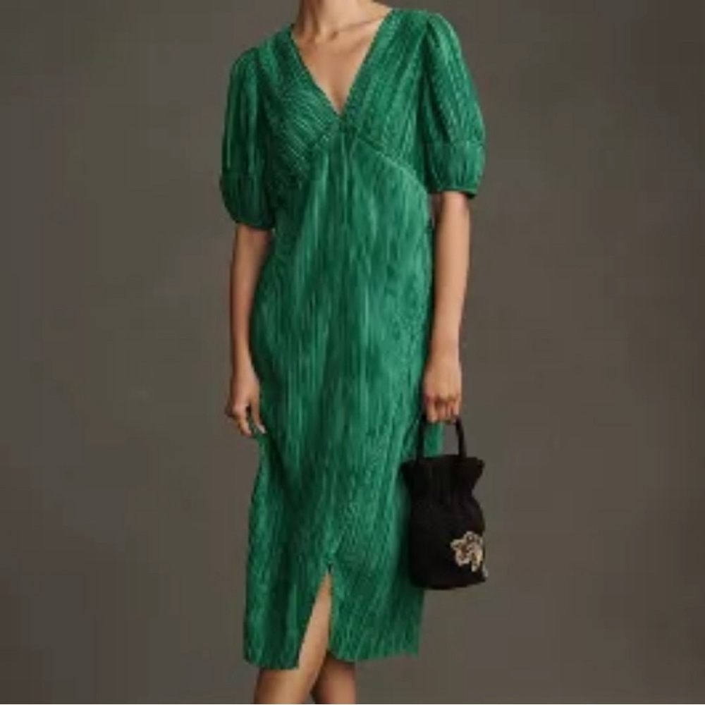 Anthropologie V-Neck Pleated Slim Green Midi Dress NWT